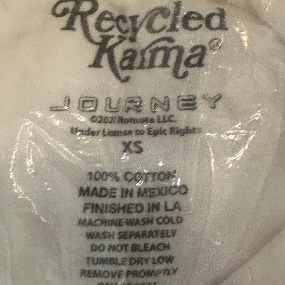 Recycled Karma Women's White T-Shirt Size XS Journey The Great Escape 81' - Picture 5 of 6